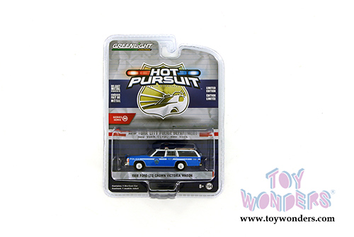 Greenlight - Hot Pursuit Series 30 (1/64 scale diecast model car, Asstd.) 42870/48