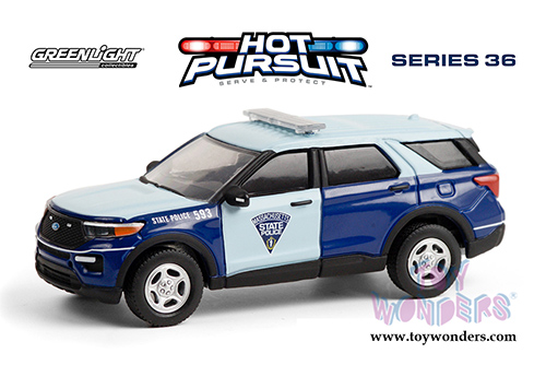 Greenlight - Hot Pursuit Series 36 | Ford Police Interceptor Utility Massachusetts State Police (2020, 1/64 scale diecast model car, Blue) 42930F/48