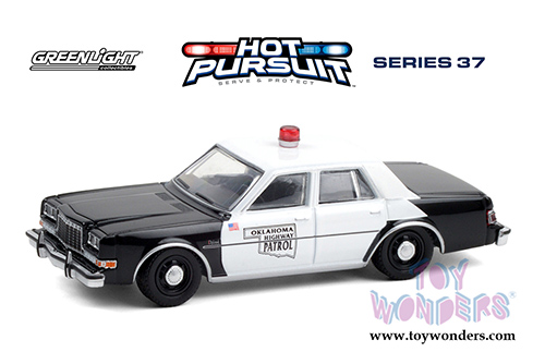 Greenlight - Hot Pursuit Series 37 | Dodge Diplomat - Oklahoma Highway Patrol (1985, 1/64 scale diecast model car, Black/White) 42950C/48