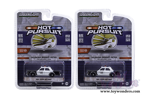 Greenlight - Hot Pursuit Series 37 | Dodge Diplomat - Oklahoma Highway Patrol (1985, 1/64 scale diecast model car, Black/White) 42950C/48