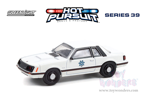 Greenlight - Hot Pursuit Series 39 | Ford Mustang SSP - Arizona Department of Public Safety (1982, 1/64 scale diecast model car, Black/White) 42970A/48