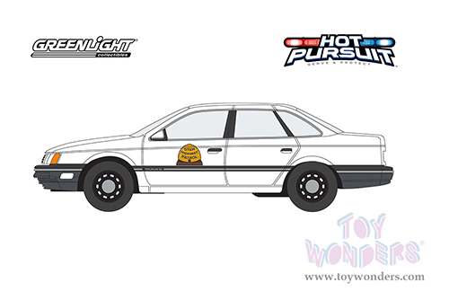 Greenlight - Hot Pursuit Series 41 | Ford Taurus Police - Utah Highway Patrol (1990, 1/64 scale diecast model car, White) 42990A/48