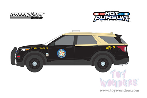 Greenlight - Hot Pursuit Series 41 | Ford Police Interceptor Utility - Florida Highway Patrol State Trooper (2021, 1/64 scale diecast model car, Black with Cream Top) 42990F/48
