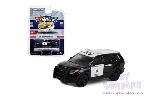 Greenlight - Hot Pursuit Series 43 | Ford Police Interceptor Utility "San Diego Police K9 Unit, San Diego, California" (2015, 1/64 scale diecast model car, Black and White) 43010E/48