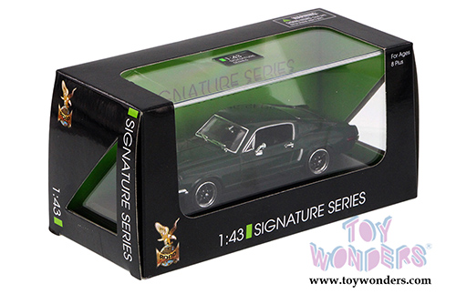 Yatming Road Signature - Ford Mustang GT Hard Top (1968, 1/43 scale diecast model car, Green) 43207