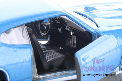 Welly - Pontiac&reg; GTO&reg; Hardtop (1969, 1/34-1/39 Scale diecast model car, Asstd.) 43714D