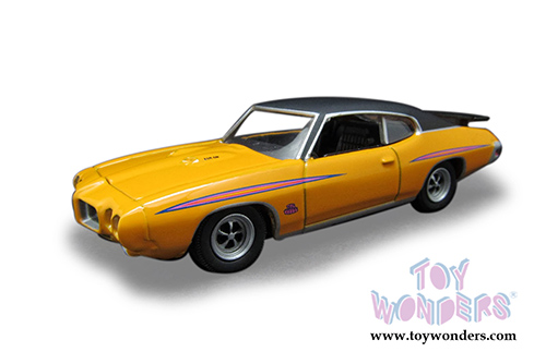 Greenlight Hollywood Dazed and Confused - Kevin's Pontiac GTO Judge (1970, 1/64 scale diecast model car, Orange) 44620B