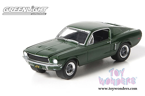 Greenlight - Bullitt  Ford Mustang GT Hardtop (1968, 1/64 scale diecast model car, Green)  44721/48