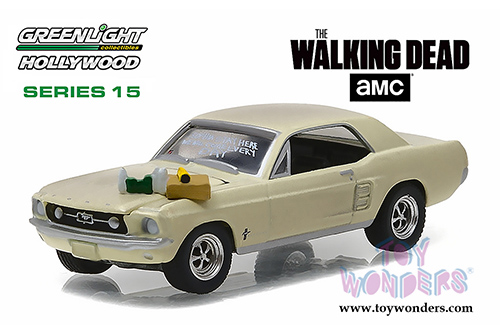 Greenlight Hollywood -  The Walking Dead Ford Mustang Coupe "Sophia Message Car" with Accessories (1967, 1/64 scale diecast model car, Cream) 44750E/48
