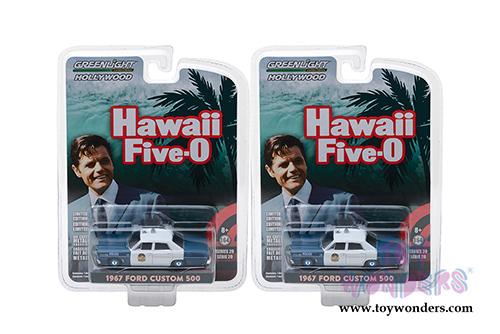 Greenlight - Hollywood Series 20 | Ford Custom 500 Hawaii Five-O Honolulu Police (1967, 1/64 scale diecast model car, White/Blue) 44800A/48