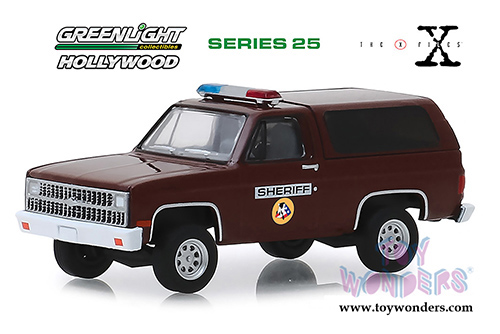 Greenlight - Hollywood Series 25 | The X Files Chevrolet&reg; K-5 Blazer "Sheriff" (1981, 1/64 scale diecast model car, Burgundy) 44850D/48