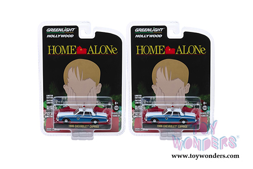 Greenlight - Hollywood Series 25 | Home Alone "Wilmette, Illinois Police" Chevrolet&reg; Caprice (1986, 1/64 scale diecast model car, Blue/White) 44850E/48