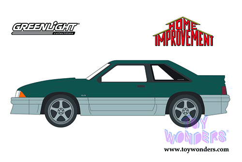 Greenlight - Hollywood Series 31 | Home Improvement Ford Mustang GT (1991, 1/64 scale diecast model car, Green/Light Gray) 44910C/48