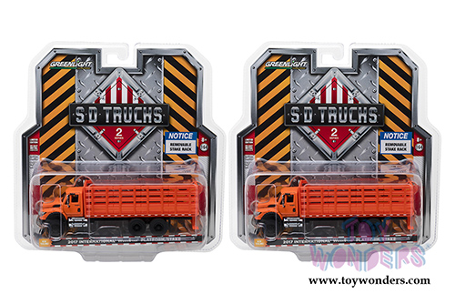 Greenlight - S.D. Trucks Series 2 | International&reg; WorkStar&reg; Platform Stake Truck (2017, 1/64 scale diecast model car, Orange) 45020B/48