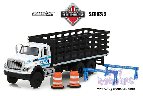 Greenlight - S.D. Trucks Series 3 | New York City Police Department (NYPD) - International&reg; WorkStar&reg; Platform Stake Truck (2017, 1/64 scale diecast model car, White/Black) 45030B/48