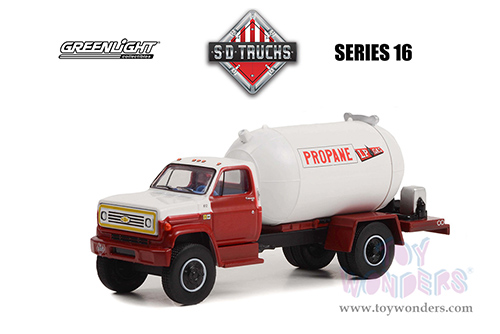 Greenlight - S.D. Trucks Series 16 | Chevrolet&reg; C-65 Propane Truck "LP Gas" (1985, 1/64 scale diecast model car, Red/White) 45160A/48