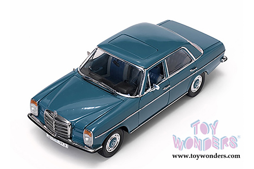 Sun Star Platinum - Mercedes-Benz Strich 8 Saloon (1968, 1/18 scale diecast model car, Light Blue) 4573
