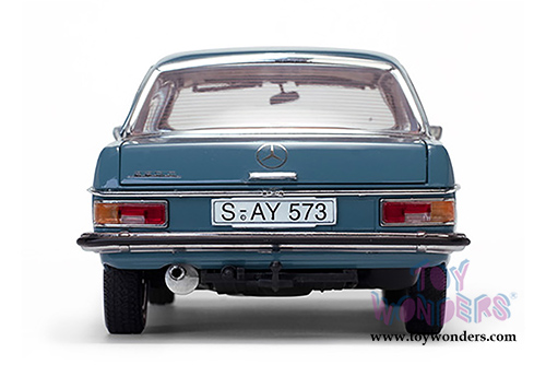 Sun Star Platinum - Mercedes-Benz Strich 8 Saloon (1968, 1/18 scale diecast model car, Light Blue) 4573