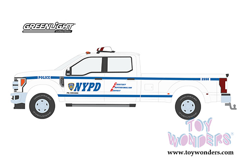 Greenlight - Dually Drivers Series 2 | Ford F-350 Lariat Pickup Truck New York City Police Dept NYPD (2019, 1/64 scale diecast model car, White) 46020F/48