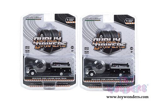Greenlight - Dually Drivers Series 5 | Ram 3500 Laramie Dually Crane Truck (2018, 1/64 scale diecast model car, Brilliant Black) 46050B/48