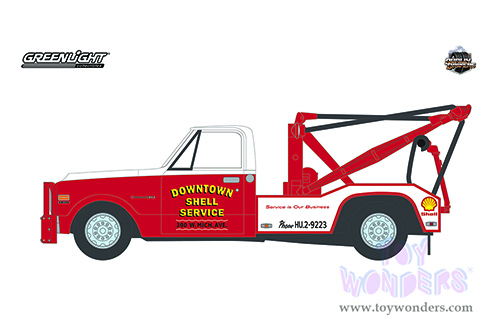 Greenlight - Dually Drivers Series 8 | Chevrolet&reg; C-30 Dually Wrecker Tow Truck (1972, 1/64 scale diecast model car, Red/White) 46080B/48