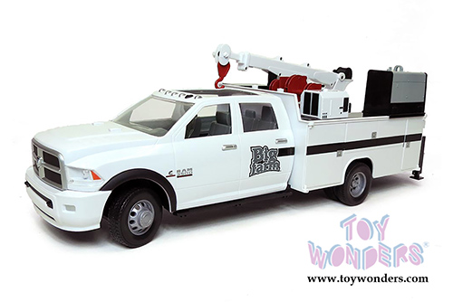 Tomy ERTL Big Farm - Ram 3500 Service Truck (1/16 scale sturdy plastic model car, White) 46488