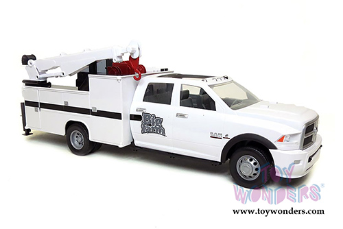 Tomy ERTL Big Farm - Ram 3500 Service Truck (1/16 scale sturdy plastic model car, White) 46488
