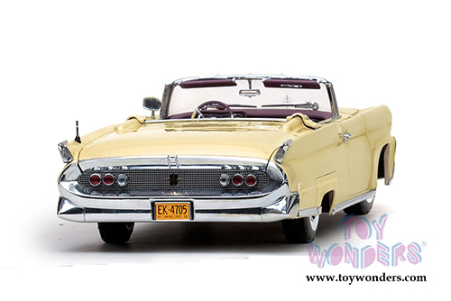 Sun Star Platinum - Lincoln Continental MK III Open Convertible (1958, 1/18 scale diecast model car, Champagne) 4705