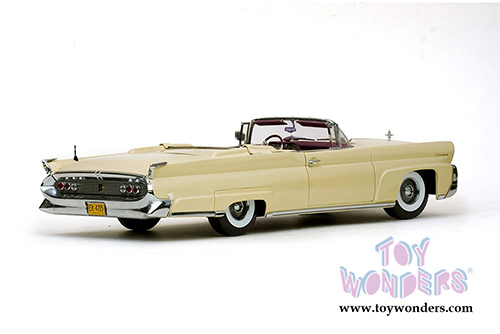 Sun Star Platinum - Lincoln Continental MK III Open Convertible (1958, 1/18 scale diecast model car, Champagne) 4705