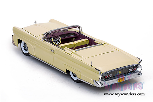 Sun Star Platinum - Lincoln Continental MK III Open Convertible (1958, 1/18 scale diecast model car, Champagne) 4705