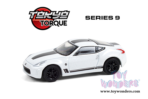 Greenlight - Tokyo Torque Series 9 | Nissan 370Z Heritage Edition (2019, 1/64 scale diecast model car, Pearl White/Black) 47070F/48