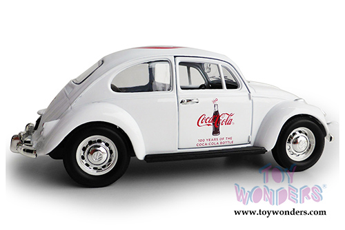 Motor City Coca-Cola - 100 Years - Classic Volkswagen Beetle Hard Top (1/24 scale diecast model car,  White) 478966