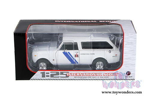 First Gear - International Scout Traveler Truck (1979, 1/25 scale diecast model car, White) 49-0359