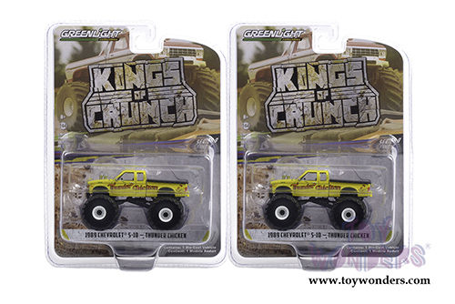 Greenlight - Kings of Crunch Series 9 | Chevrolet&reg; S-10 Extended Cab Monster Truck - Thunder Chicken (1989, 1/64 scale diecast model car, Yellow) 49090C/48