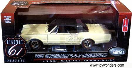 Highway 61 - Oldsmobile 4-4-2 Convertible (1967, 1:18, Yellow)