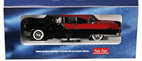 Show product details for Sun Star Platinum - Pontiac Star Chief Hard Top (1955, 1:18, Black/ Red) 5042BK