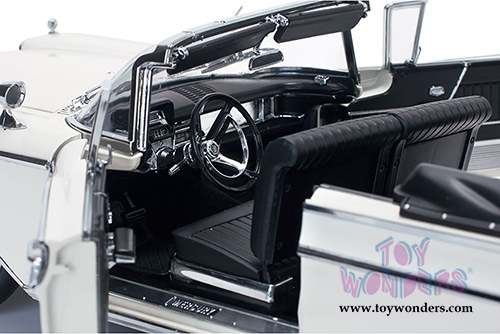 Sun Star Platinum - Mercury Park Lane Open Convertible (1959, 1/18 scale diecast model car, Marble White) 5154