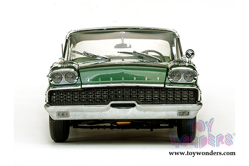 Sun Star Platinum - Mercury Park Lane Hardtop (1959, 1/18 scale diecast model car, Marble White/Sherwood Green) 5164