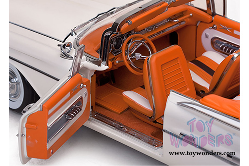 Sun Star Platinum - Pontiac Bonneville Open Convertible (1959, 1/18 scale diecast model car, Cameo Ivory) 5184