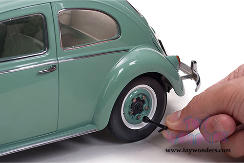 Sun Star - Volkswagen Beetle Saloon Hard Top (1961, 1/12 scale diecast model car, Pastel Blue) 5209