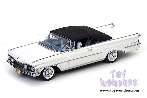 Sun Star Platinum - Oldsmobile "98" Closed Convertible (1959, 1/18 scale diecast model car, Black/Polaris White) 5233
