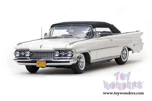 Sun Star Platinum - Oldsmobile "98" Closed Convertible (1959, 1/18 scale diecast model car, Black/Polaris White) 5233