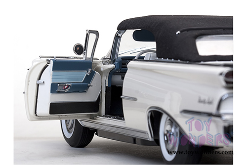 Sun Star Platinum - Oldsmobile "98" Closed Convertible (1959, 1/18 scale diecast model car, Black/Polaris White) 5233