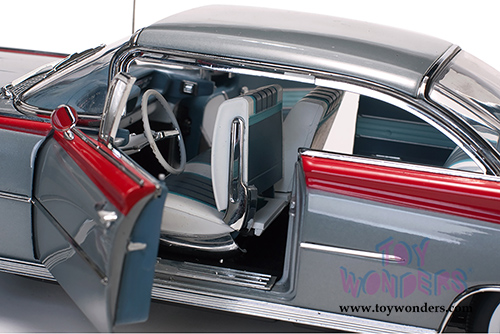 Sun Star Platinum - Oldsmobile "98" Hardtop (1959, 1/18 scale diecast model car, Silver Mist/Cardinal Red) 5243