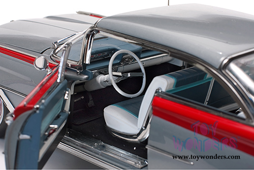 Sun Star Platinum - Oldsmobile "98" Hardtop (1959, 1/18 scale diecast model car, Silver Mist/Cardinal Red) 5243