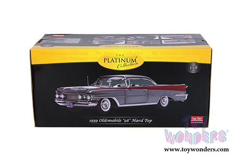 Sun Star Platinum - Oldsmobile "98" Hardtop (1959, 1/18 scale diecast model car, Silver Mist/Cardinal Red) 5243