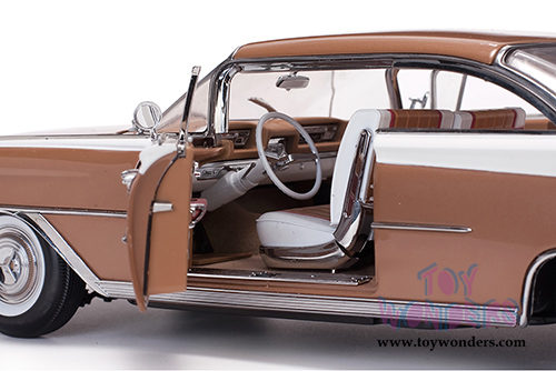 Sun Star Platinum - Oldsmobile "98" Hardtop (1959, 1/18 scale diecast model car, Bronze Mist/Polaris White) 5244