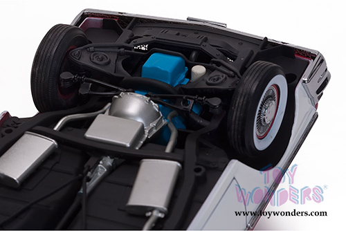 Sun Star Platinum - Ford Fairlane 500 Hardtop (1958, 1/18 scale diecast model car, Colonial White/Desert Beige) 5273