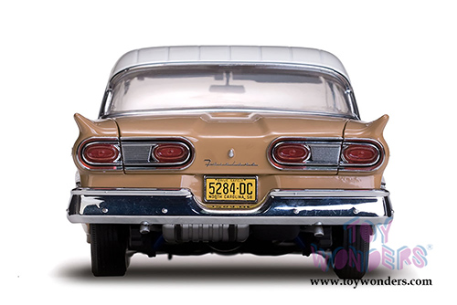 Sun Star Platinum - Ford Fairlane 500 Hardtop (1958, 1/18 scale diecast model car, White/Palomino Tan) 5284