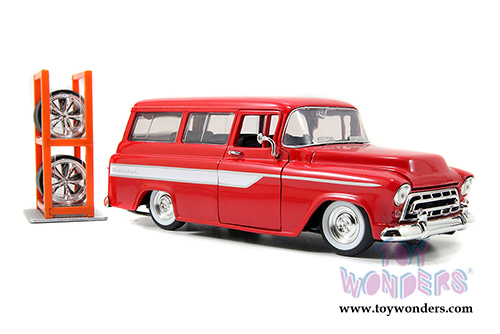 Jada Toys Just Trucks - Assorted Pack Wave 24 (1947, 1956, 1957, 1972, 1/24 scale diecast model car, Asstd.) 54027/W24